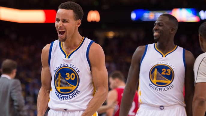 Warriors crush Grizzlies, improve to 4-0