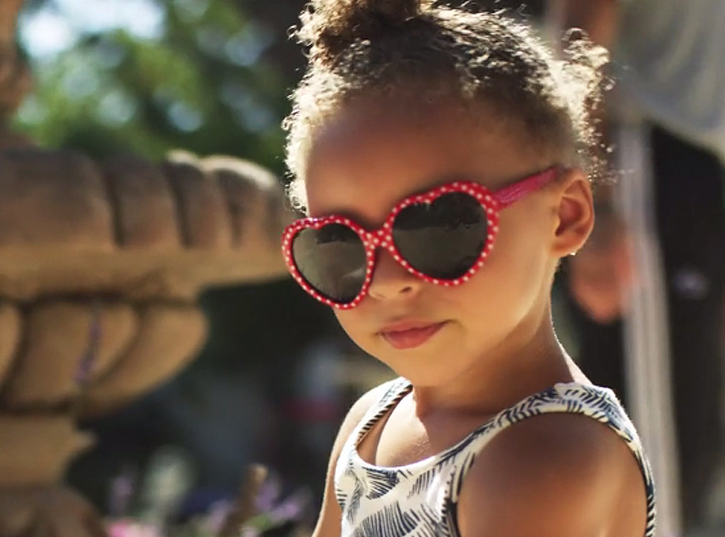 Riley Curry makes modeling debut