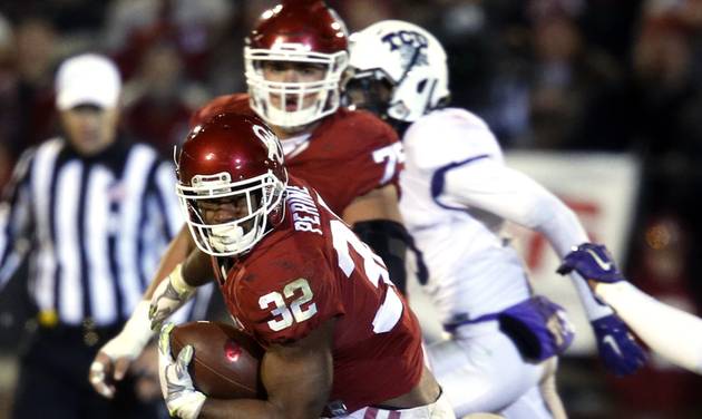 Instant Analysis: Oklahoma remains in playoff hunt with 30-29 win over TCU