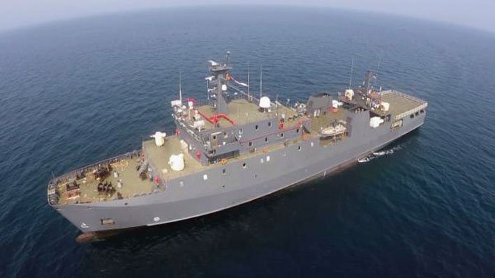 The new logistics support ship that was commissioned into the PLA in November 2015