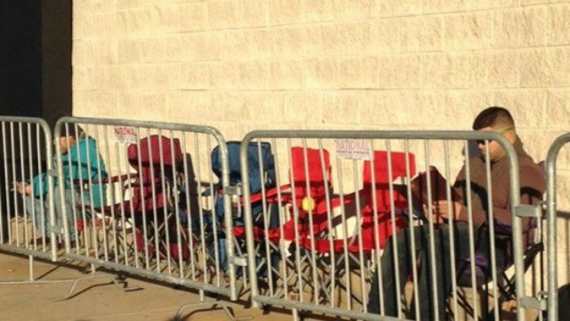 There were some early risers at the Best Buy in Meriden on Thanksgiving morning