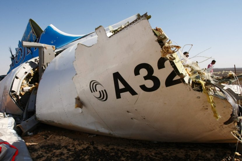 Credit Russian Emergency Situations Ministry
Metrojet A321 fuselage fragment