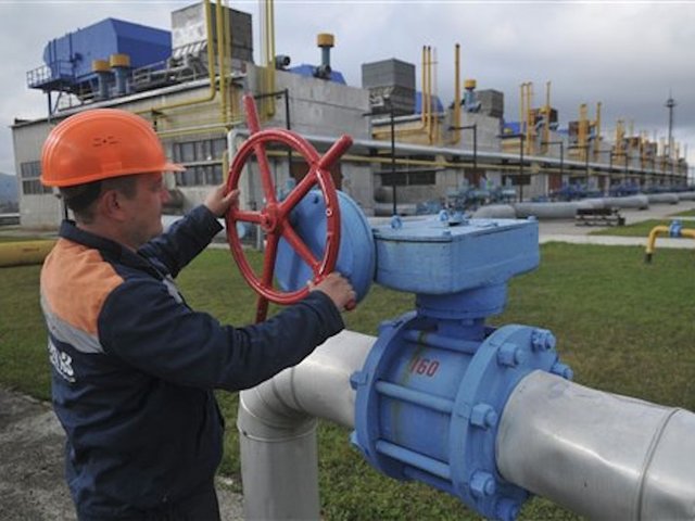 Russia's Gazprom Suspends Gas Delivery To Ukraine Until Next Advance Payment