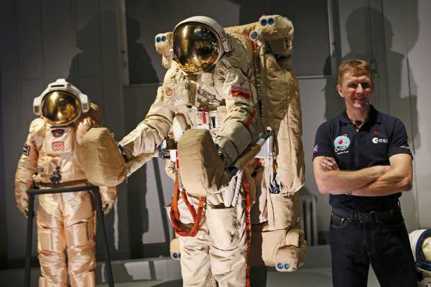 UK astronaut dreams of heavenly Christmas pudding