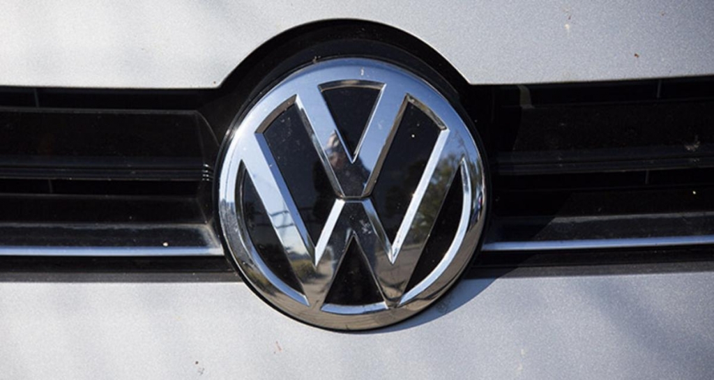 Volkswagen cutting investments, to present US engine fixes