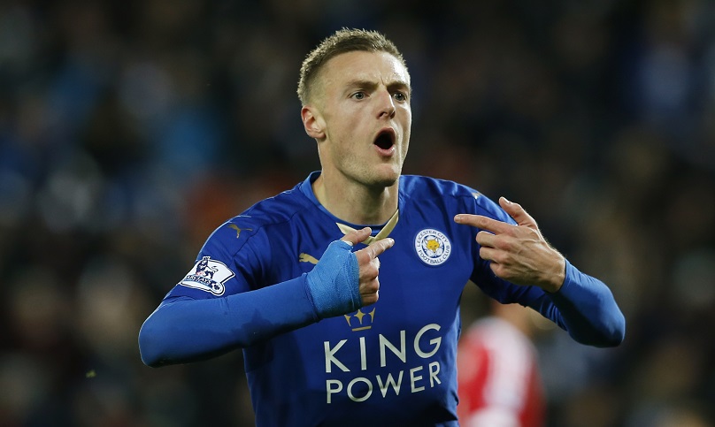 Jamie Vardy celebrates scoring a goal for Leicester City against Manchester United and breaking a record after scoring in 11 consecutive Premier League games. – Reuters pic