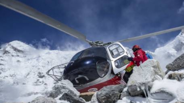 Seven Die as Helicopter Crashes on New Zealand's Fox Glacier