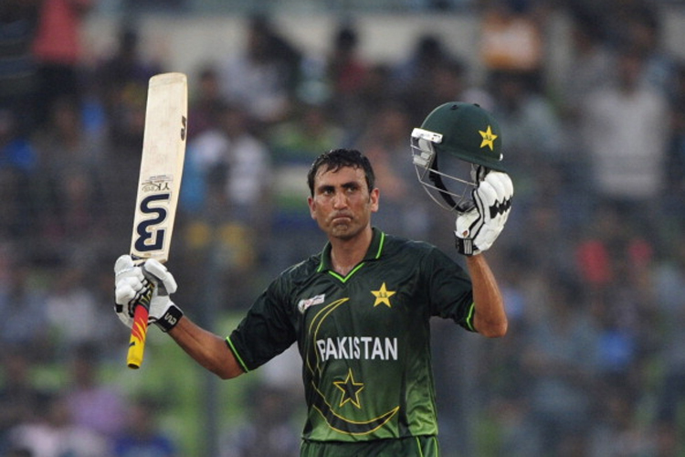 Younis announces retirement from one-day cricket