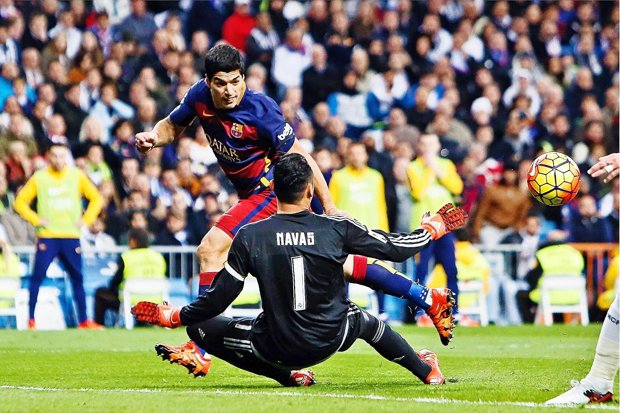 Suárez completes Real Madrid’s misery with Barcelona’s fourth goal
Splash News