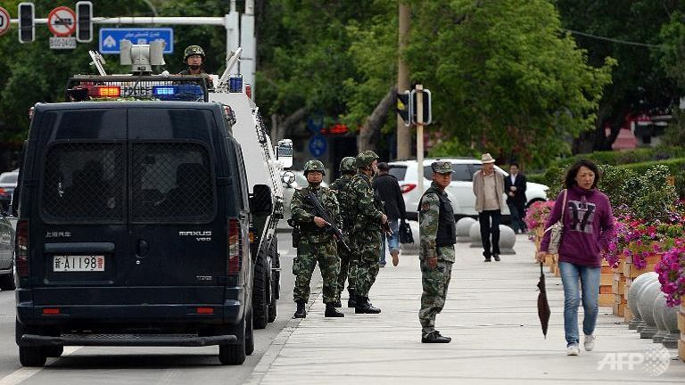 Police in China Kill 17 Linked to Mine Attack