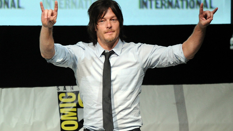 A Fan Bit 'Walking Dead' Star Norman Reedus at Convention