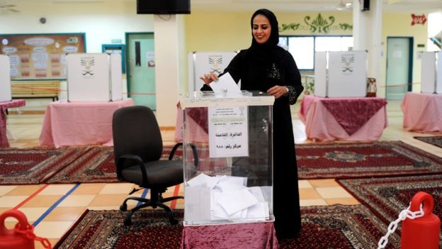 A woman casts her ballot in Jeddah. Some 130,000 women were registered to vote –– a number far below the 1.35m registered male voters