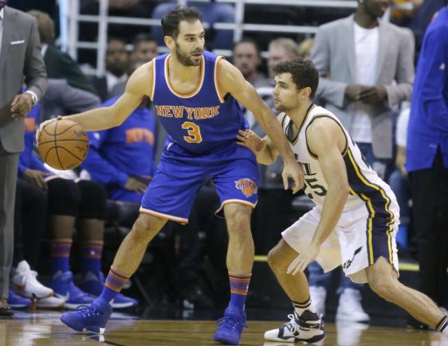 Jazz guard Raul Neto guards Knicks guard Jose Calderon during the first quarter