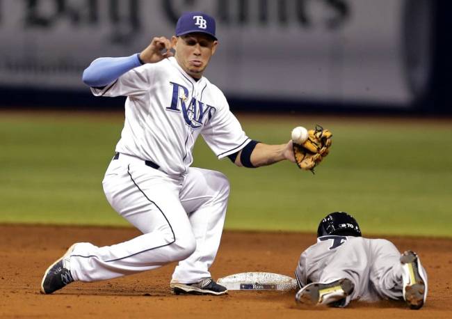 The Mets added infielder Asdrubal Cabrera. Now they seek pitching and outfield help