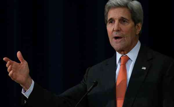 US Secretary of State John Kerry has praised Britain for its readiness to join airstrikes against IS