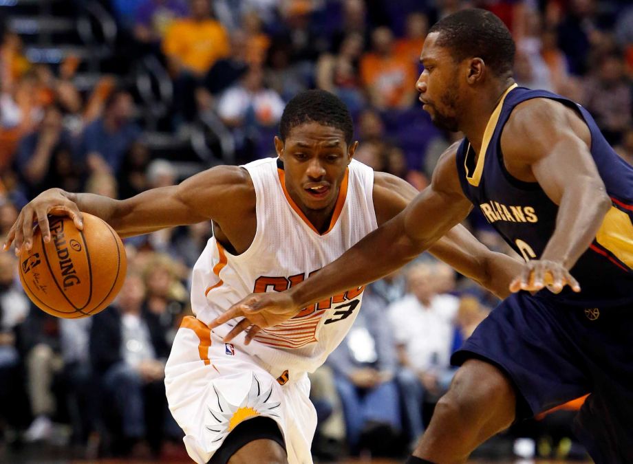 Phoenix Suns guard Brandon Knight drives on New Orleans Pelicans guard Toney Douglas during the fourth quarter of an NBA basketball game Wednesday Nov. 25 2015 in Phoenix