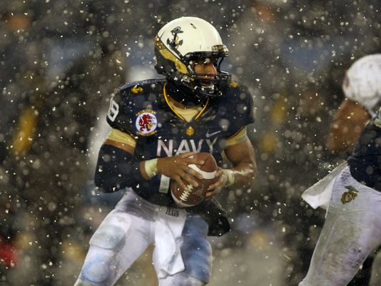 Army's Edgar Poe hauls in 39-yard TD pass vs Navy