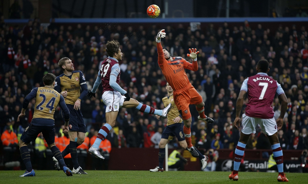 Arsenal goes top, Spurs' run ends