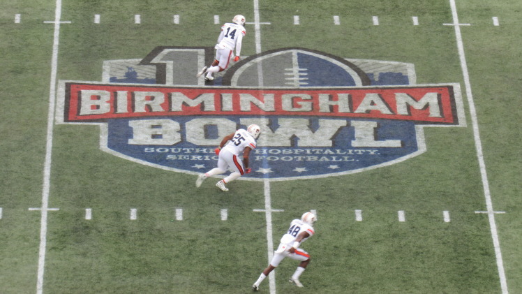 Auburn beat Memphis in the Birmingham Bowl at Legion Field on Wednesday 31-10