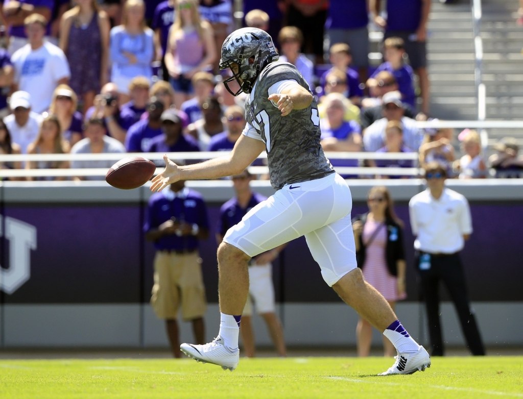 Baylor's Shawn Oakman Destroyed TCU Punter Ethan Perry