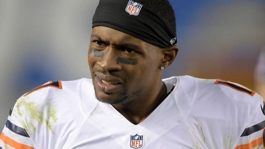 Nov 9 2015 San Diego CA USA Chicago Bears receiver Alshon Jeffery reacts during a 22-19 victory against the San Diego Chargers in a NFL football game at Qualcomm Stadium. Mandatory Credit Kirby Lee-USA TODAY Sports