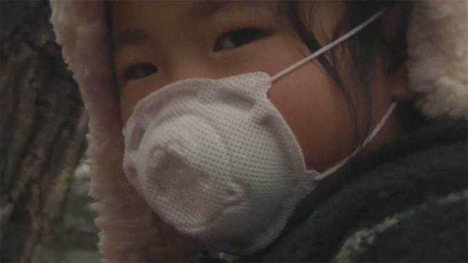 SAD: Children kept indoors as smog blankets Beijing