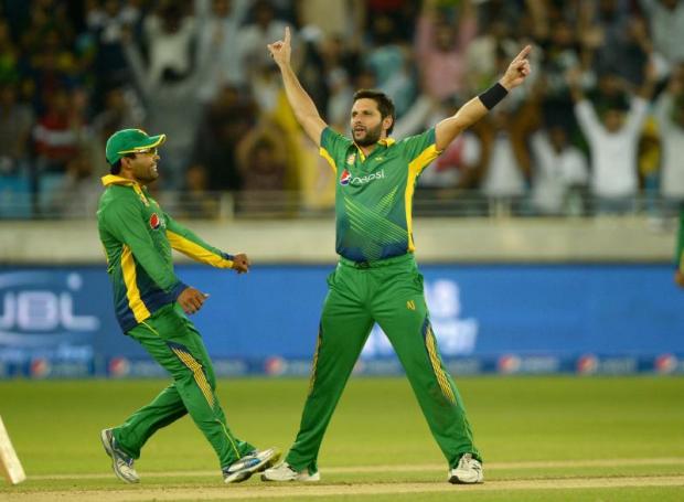 Pakistan v England England overcome Afridi blitz to win series