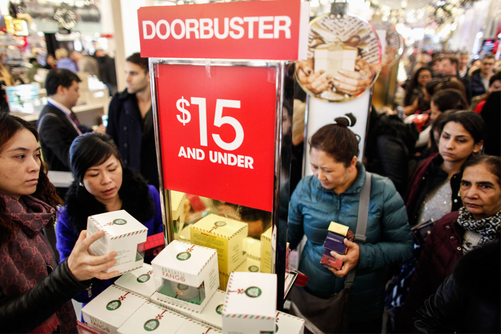 Black Friday shoppers in New York