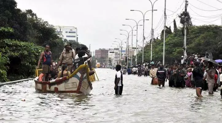 Massive Rescue and Relief Ops;Centre assures all help to TN