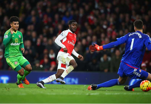 Campbell opened scoring for Arsenal