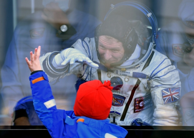 Capsule Carrying Briton Docks With Space Station