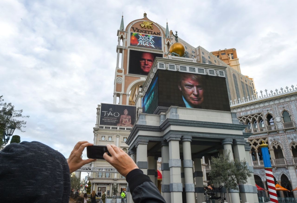 Chris Christie returns to prime time for last GOP debate of 2015