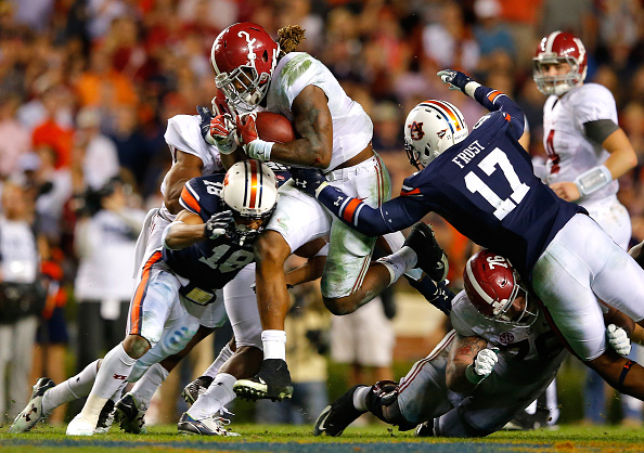 Derrick Henry #2 of the Alabama Crimson Tide