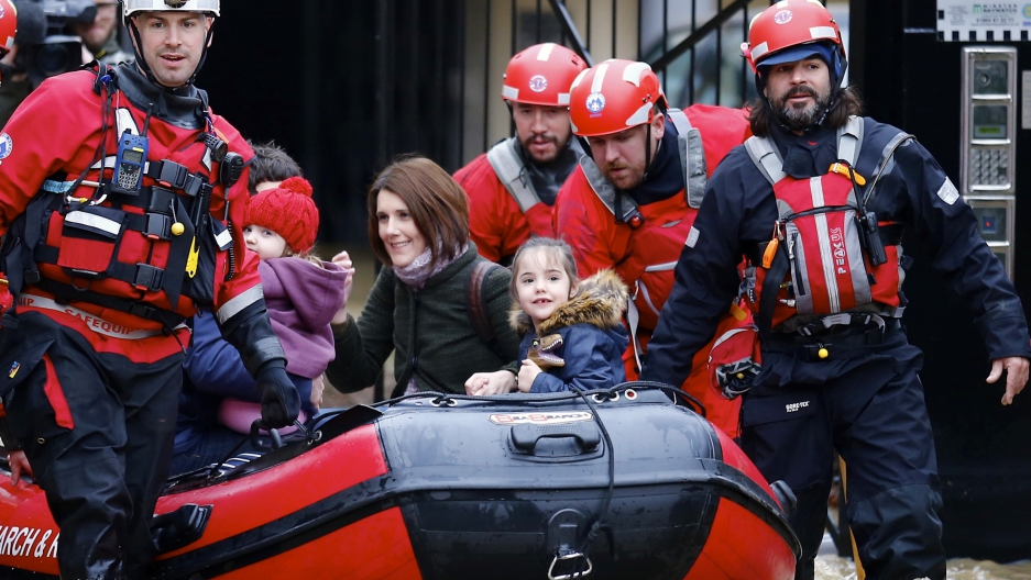 David Cameron to visit flood-hit communities with more rain forecast