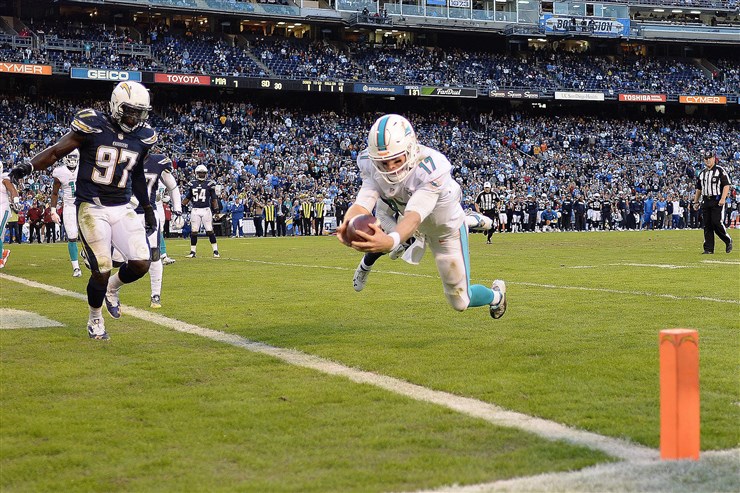 Dolphins lose 30-14 in possible San Diego finale for Bolts