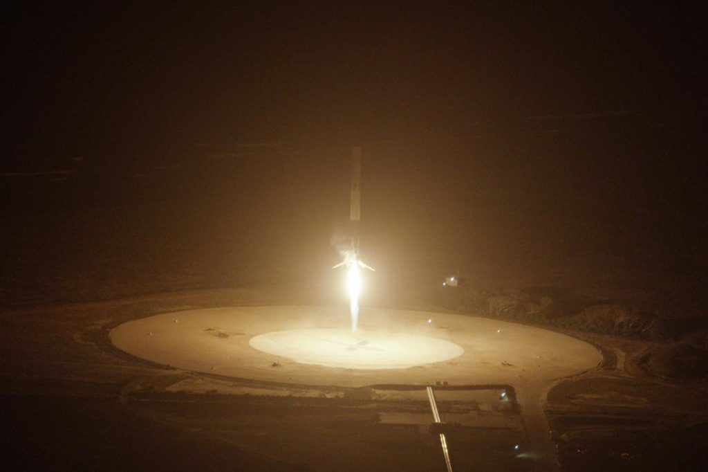 Reusable SpaceX rocket lands safely after blasting satellites into space [WATCH]