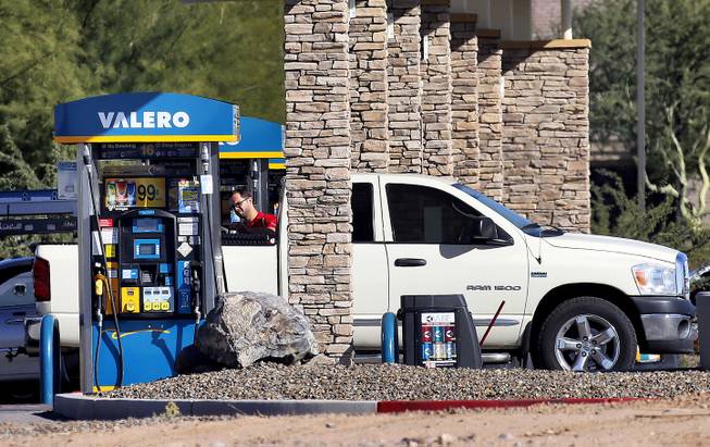 Gas prices at lowest Thanksgiving Day levels since 2008