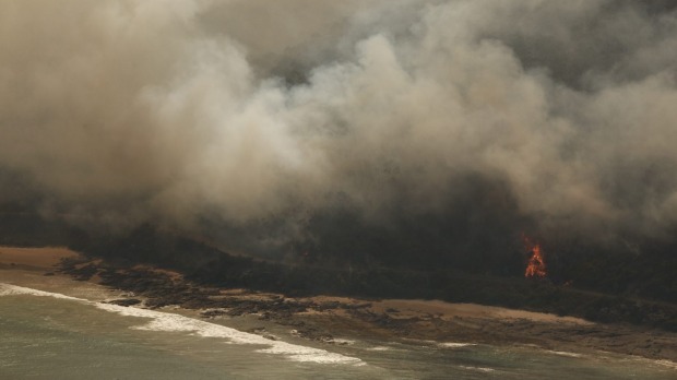 Fires burn near Wye River and Separation Creek near Lorne