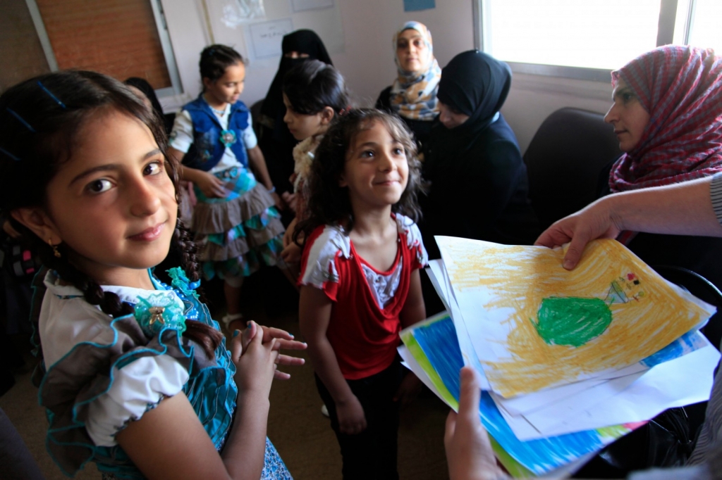 First Plane Carrying Syrian Refugees Expected to Arrive Tonight in Toronto