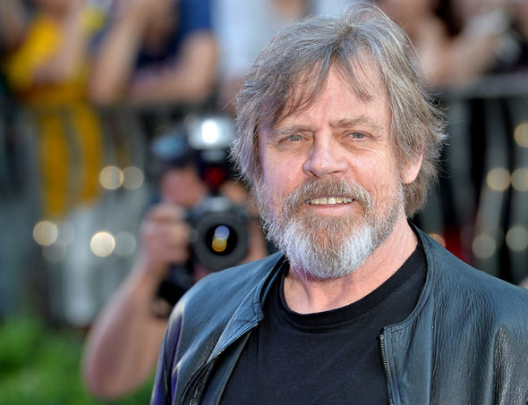 Mark Hamill grows beard for Star Wars