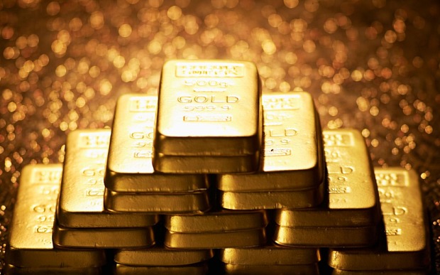 Gold headed for its biggest monthly drop in more than two years after increased speculation that the US Federal Reserve will raise interest rates before the end of the year triggered a sell-off in the precious metal