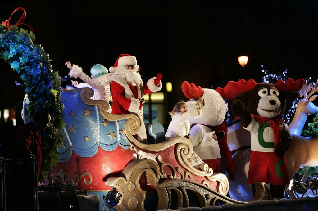 Santa Claus parades on his sleigh