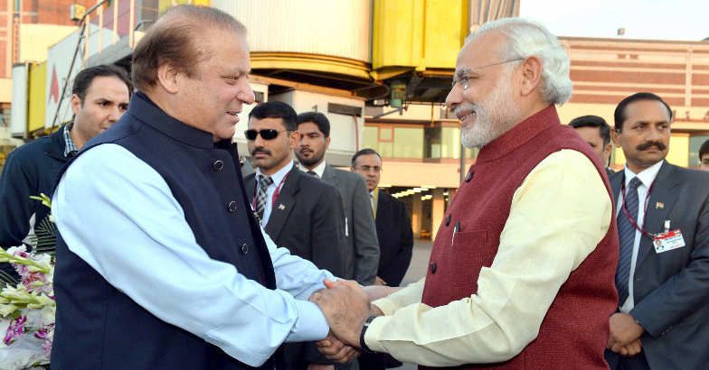 Indian Prime Minister Narendra Modi makes a surprise stop in Pakistan