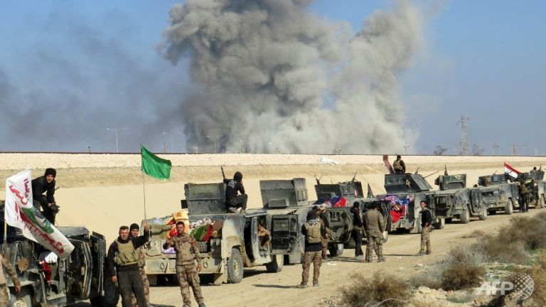 Iraqi forces are closing in on the Islamic State group's last redoubts in central Ramadi