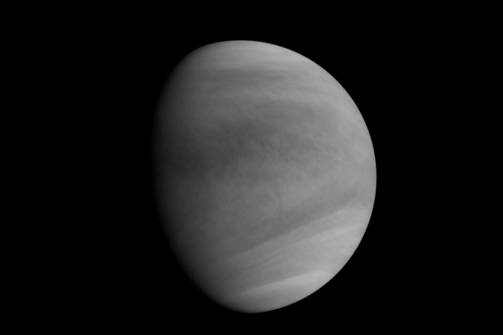 Hacked Japanese space probe sends back first pictures of Venus