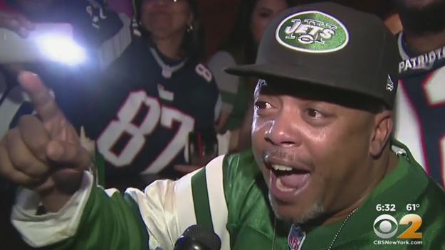 Jets fans celebrate wins over Patriots in Hells Kitchen on Dec. 27