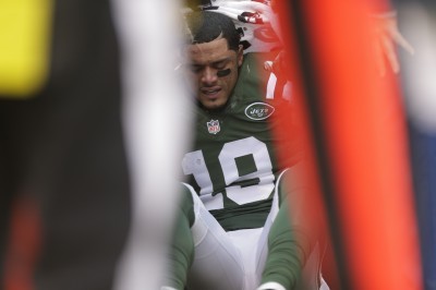 Jets rookie receiver Devin Smith has torn knee ligament