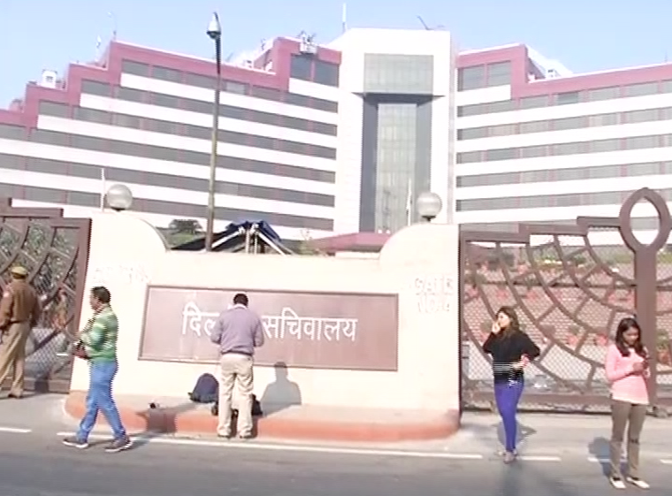 Scene outside the Delhi Secretariat