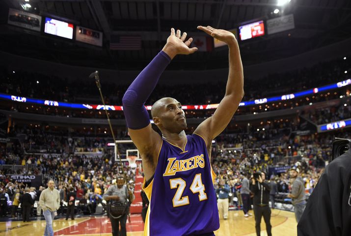 Lakers get back to losing with 100-87 setback in Atlanta