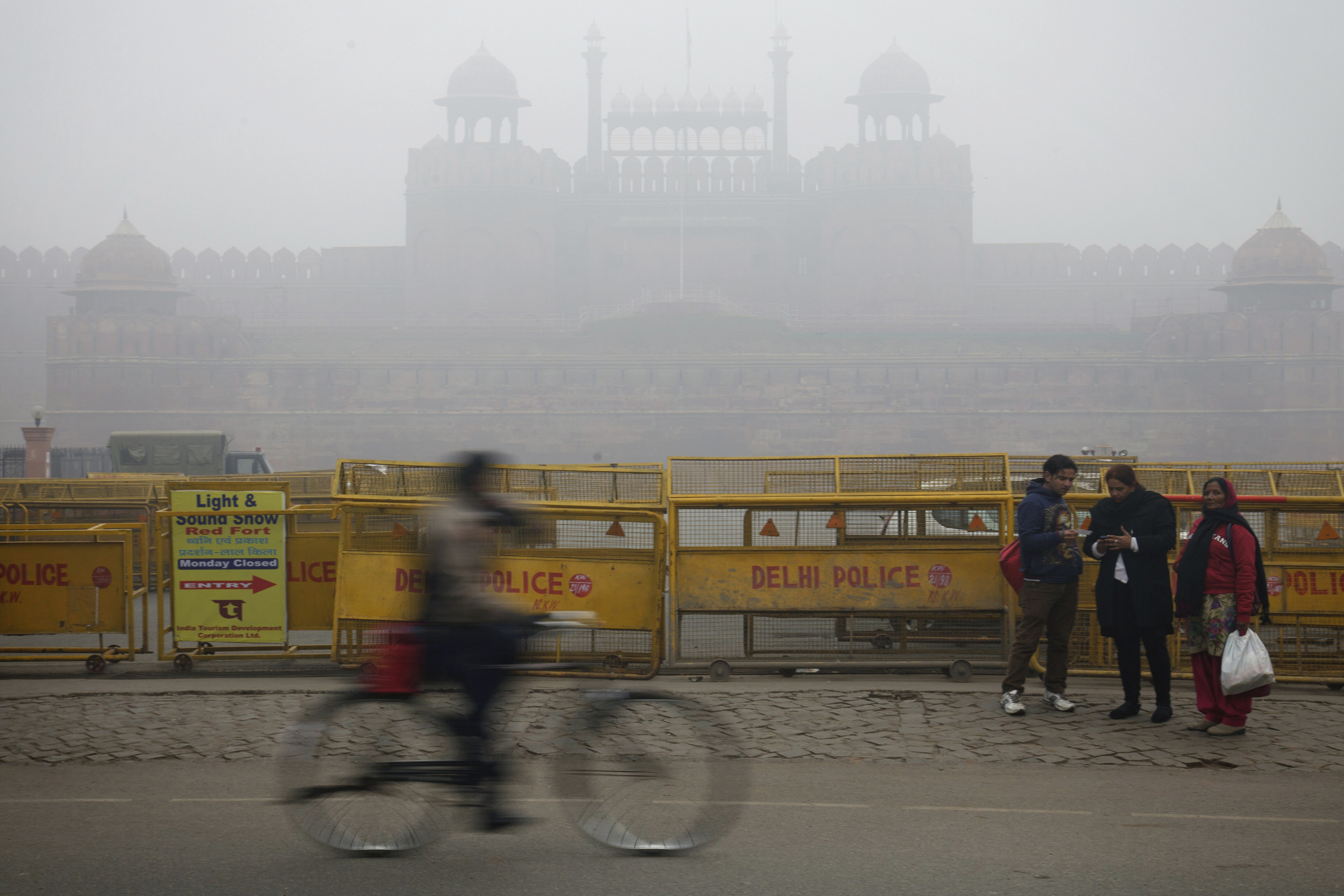 Air pollution in India exceeds that of China as diesel fuel subsidies encourage ownership of polluting vehicles